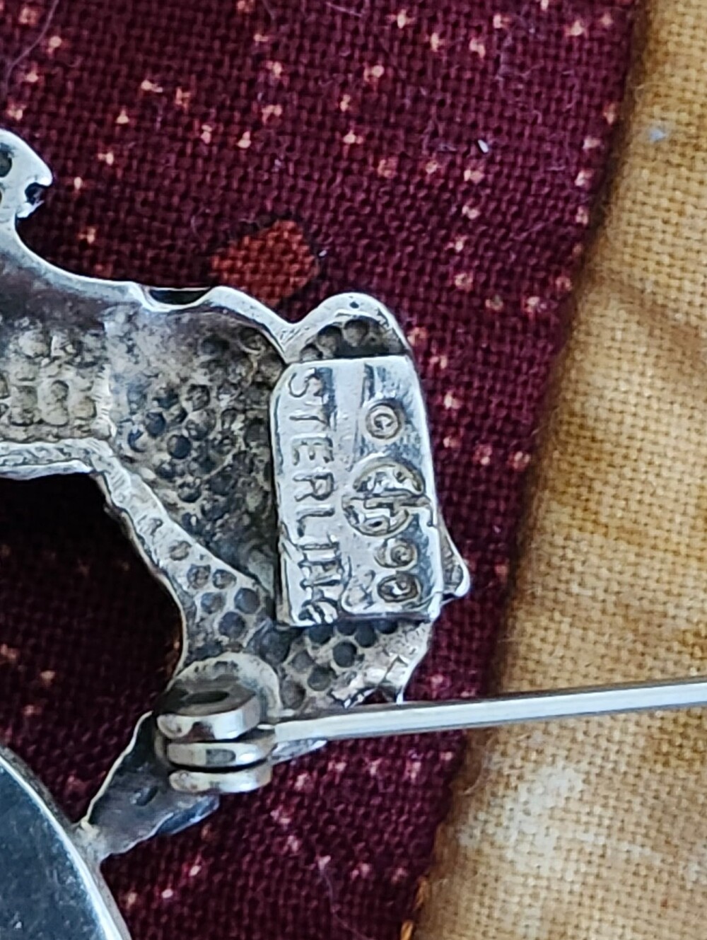 Vintage .925 Sterling Silver Horses Pendant/Brooch with Large Turquoise Stone - Picture 5 of 7